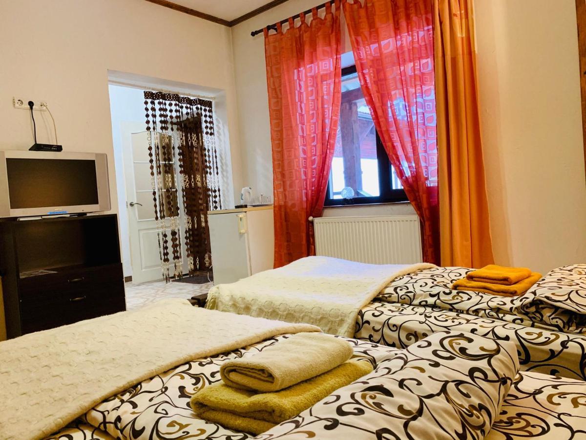 Chalet Vedmezhe 波利亚纳 外观 照片